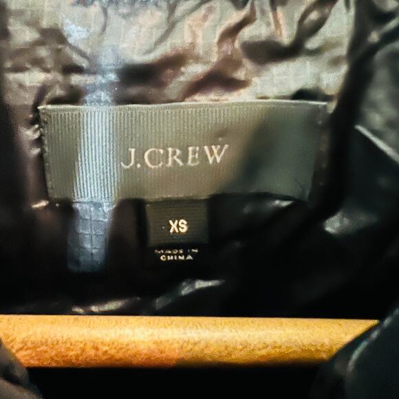 J Crew Full Zip Puffer Down Vest Sleeveless Black Casual - XS - Picture 4 of 4